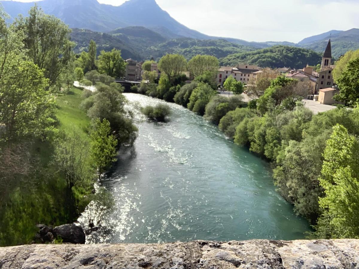 Le Long Du Verdon Castellane Exterior photo